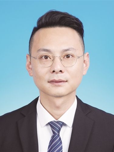 胡迪(桐廬縣城南街道辦事處黨工委委員、四級主任科員) 胡迪(桐廬縣城南街道辦事處黨工委委員、四級主任科員)