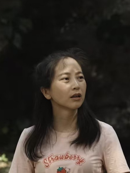 許露(恐怖片《噬魂島》中的角色) 許露(恐怖片《噬魂島》中的角色)