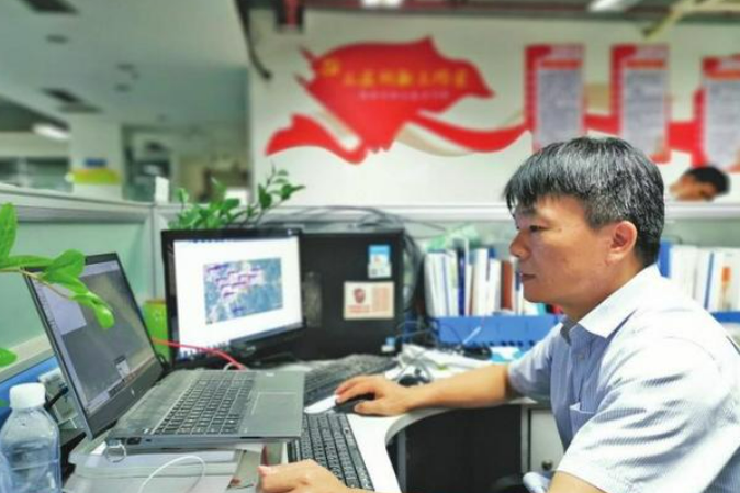 李堅(中國移動玉林公司工維部網路運營中心工程師) 李堅(中國移動玉林公司工維部網路運營中心工程師)