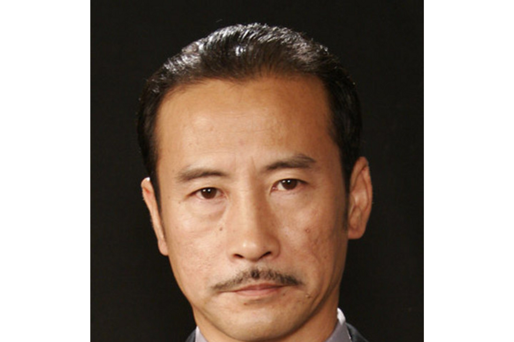 由力平 由力平