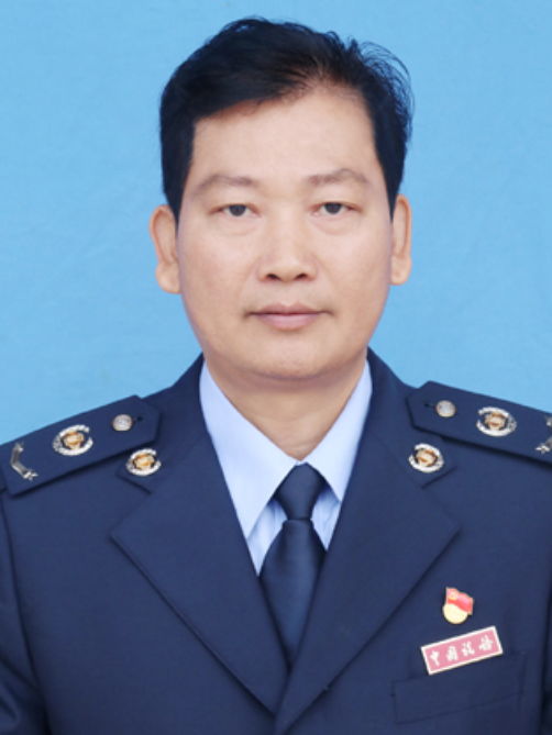 劉培國(國家稅務總局陸川縣稅務局黨委委員、副局長) 劉培國(國家稅務總局陸川縣稅務局黨委委員、副局長)
