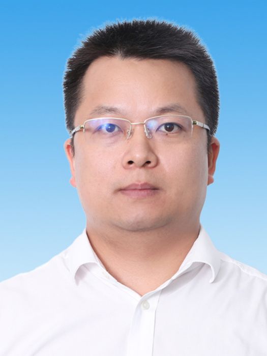 曾國棟(湖南省益陽市資陽區委常委、宣傳部部長) 曾國棟(湖南省益陽市資陽區委常委、宣傳部部長)