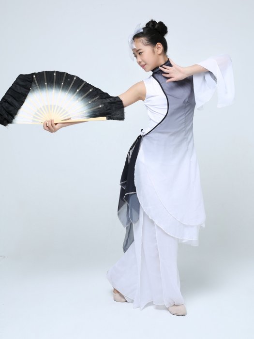 李焓語 李焓語