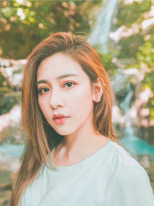 丁巧唯 丁巧唯