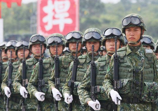 周末戰士 周末戰士