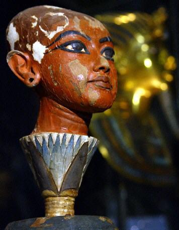 埃及法老圖特卡蒙的頭像複製模型