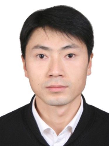 李易(貴州省鎮寧自治縣扁擔山鎮黨委副書記、鎮人民政府鎮長、一級主任科員) 李易(貴州省鎮寧自治縣扁擔山鎮黨委副書記、鎮人民政府鎮長、一級主任科員)