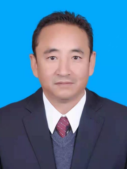 王寶(甘肅省甘南藏族自治州迭部縣委常委、統戰部部長) 王寶(甘肅省甘南藏族自治州迭部縣委常委、統戰部部長)