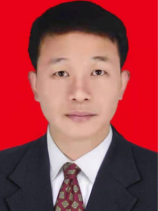 石剛(貴州省納雍縣張家灣鎮黨委副書記、鎮長) 石剛(貴州省納雍縣張家灣鎮黨委副書記、鎮長)