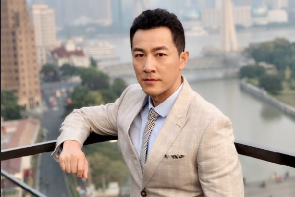王斌光年