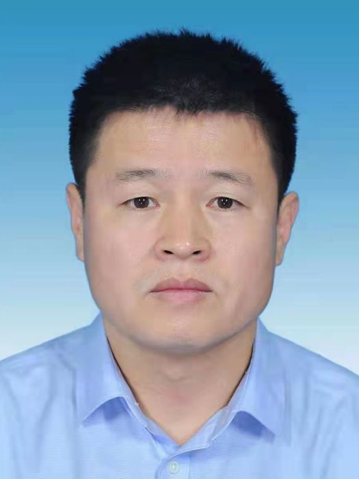 趙雷(山東省鄒平市農業農村局黨組成員、農業農村服務中心主任) 趙雷(山東省鄒平市農業農村局黨組成員、農業農村服務中心主任)