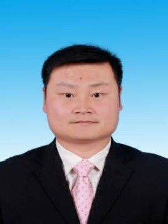 李謙(新疆維吾爾自治區克孜勒蘇柯爾克孜自治州阿圖什市政府辦公室主任) 李謙(新疆維吾爾自治區克孜勒蘇柯爾克孜自治州阿圖什市政府辦公室主任)