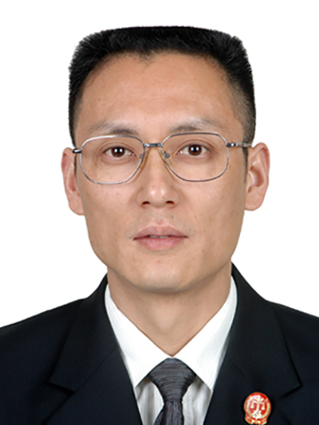 徐雲峰(安徽省池州市青陽縣人民法院黨組成員、審判委員會委員、執行局局長) 徐雲峰(安徽省池州市青陽縣人民法院黨組成員、審判委員會委員、執行局局長)