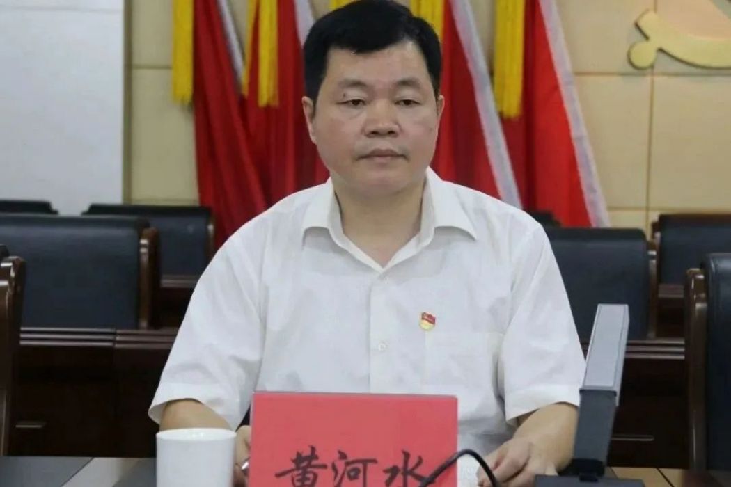 黃河水(泉州市南安市霞美鎮黨委副書記、政府鎮長) 黃河水(泉州市南安市霞美鎮黨委副書記、政府鎮長)