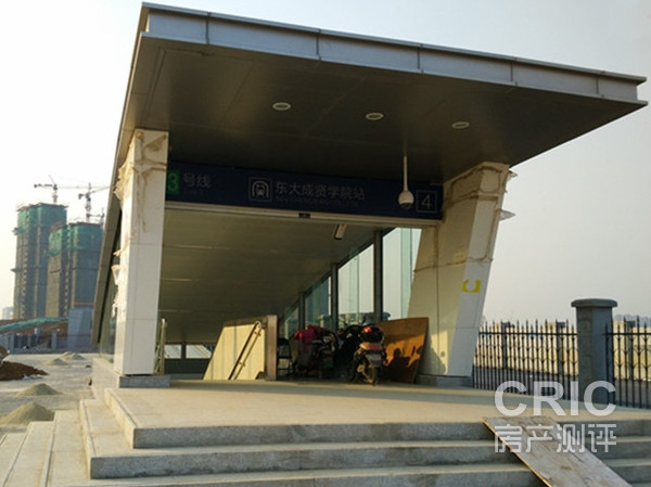 東大成賢學院站