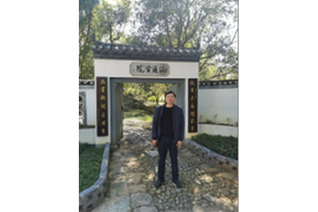 魏識廣 魏識廣