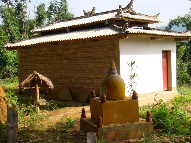 嘎洪本族村 嘎洪本族村
