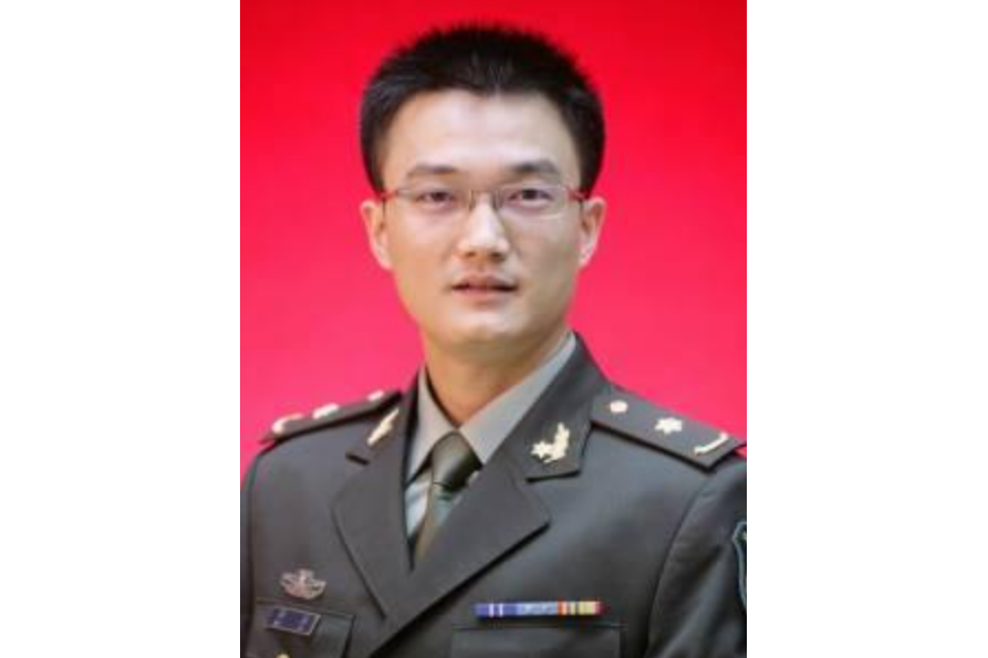 薛磊(上海長征醫院胸外科主任醫師) 薛磊(上海長征醫院胸外科主任醫師)