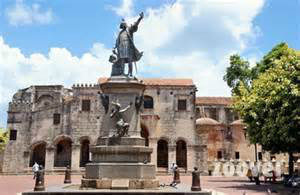 聖多明各城哥倫布雕像