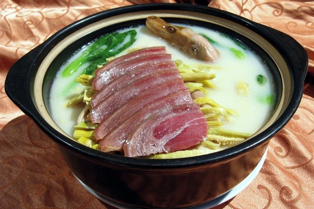 火腿燉鴨 火腿燉鴨