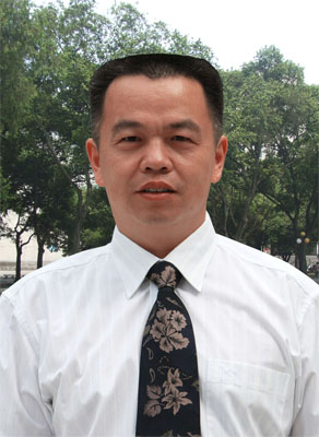 桂林理工大學副校長肖岳峰