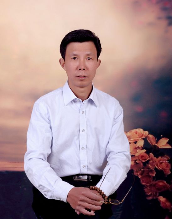 董建忠(陶瓷藝術家) 董建忠(陶瓷藝術家)