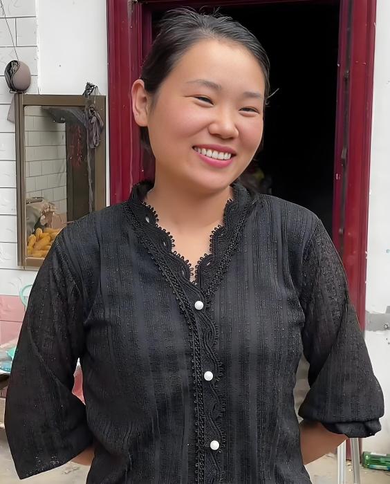 夏楠. 夏楠.