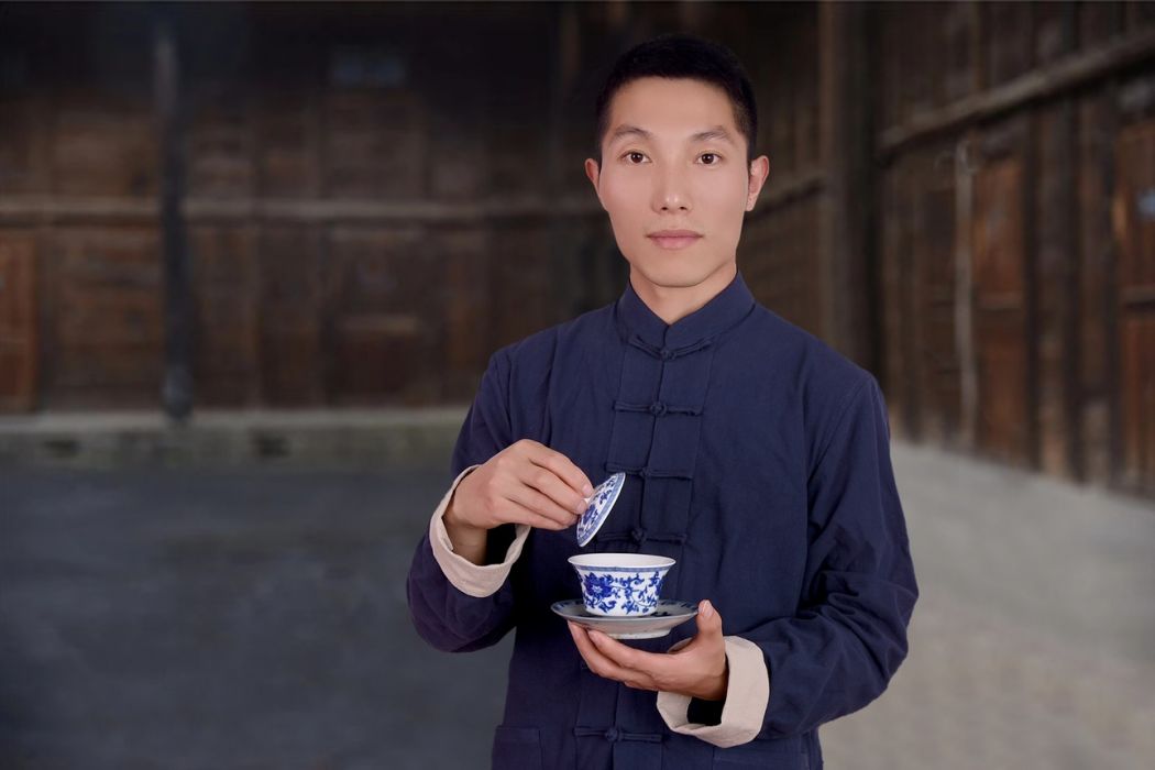 周開啟 周開啟