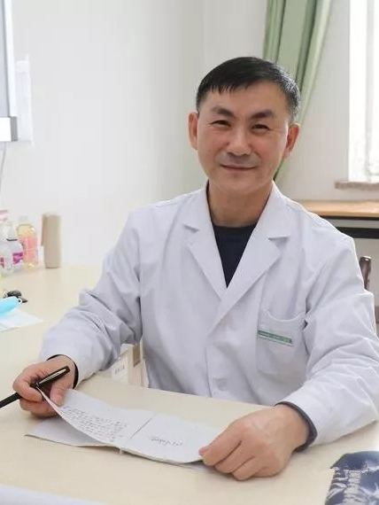 王檀(長春中醫藥大學附屬醫院主任醫師) 王檀(長春中醫藥大學附屬醫院主任醫師)