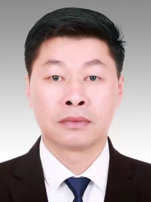 王鳳龍(安徽省明光市自然資源和規劃局黨組書記、局長) 王鳳龍(安徽省明光市自然資源和規劃局黨組書記、局長)