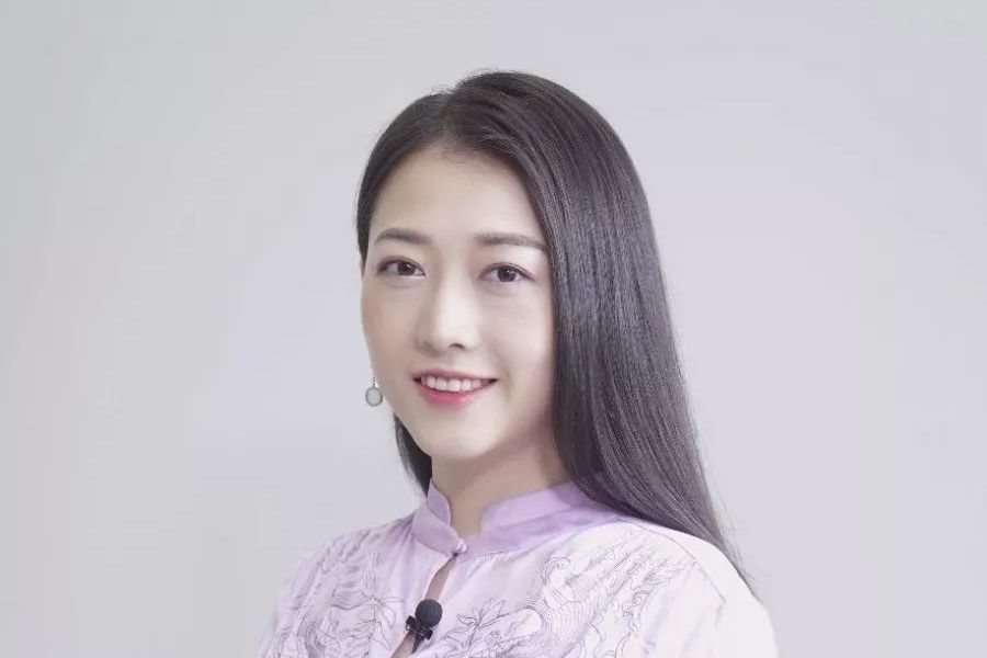 彭心 彭心