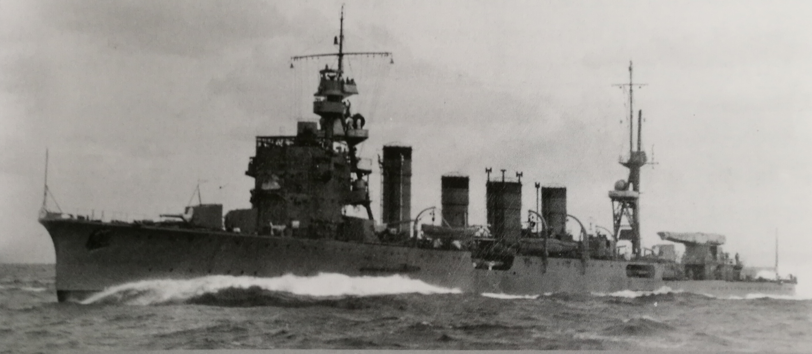 1939年11月13日，在吳工廠完成修理後的神通在佐多角海進行試航
