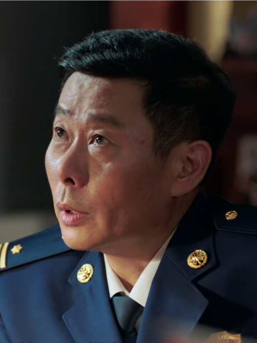 張曉峰(2022年都市消防救援劇《藍焰突擊》中的角色) 張曉峰(2022年都市消防救援劇《藍焰突擊》中的角色)