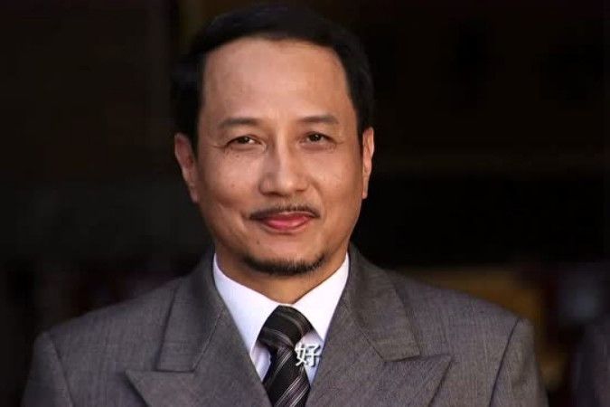 段立新(2012年電視劇《飄搖人生》中的角色) 段立新(2012年電視劇《飄搖人生》中的角色)