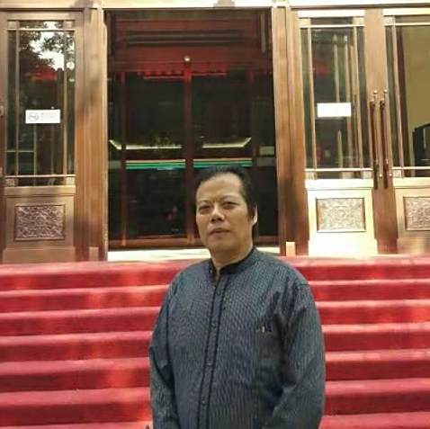 鄭智(中國國家博物館畫廊客座教授) 鄭智(中國國家博物館畫廊客座教授)