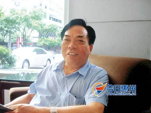 陳寶榮(溫州市第二十一中學高級語文教師) 陳寶榮(溫州市第二十一中學高級語文教師)