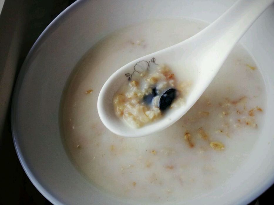 提子燕麥粥 提子燕麥粥