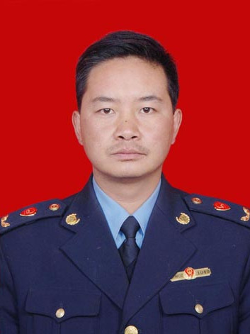 李華(赫章縣市場監督管理局黨組成員、副局長) 李華(赫章縣市場監督管理局黨組成員、副局長)