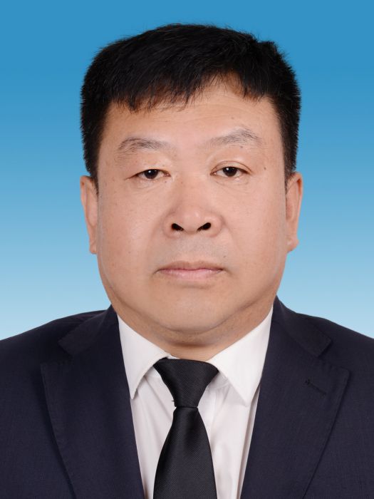 方鵬(遼寧省葫蘆島市綏中縣高甸子滿族鄉黨委副書記、鄉長) 方鵬(遼寧省葫蘆島市綏中縣高甸子滿族鄉黨委副書記、鄉長)