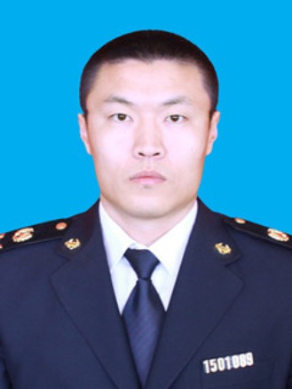 張海元(回民區行政審批和政務服務局黨組成員) 張海元(回民區行政審批和政務服務局黨組成員)