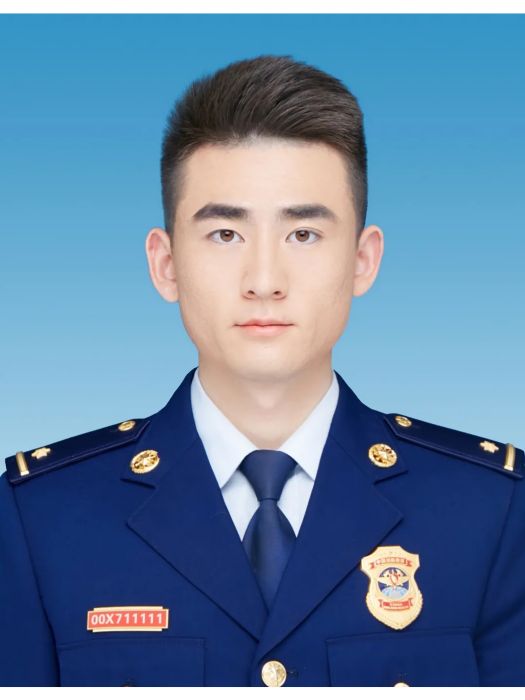 李聰(石家莊市平山縣西柏坡消防救援站團支部書記、站長,中國共產主義青年團第十九次全國代表大會代表) 李聰(石家莊市平山縣西柏坡消防救援站團支部書記、站長,中國共產主義青年團第十九次全國代表大會代表)