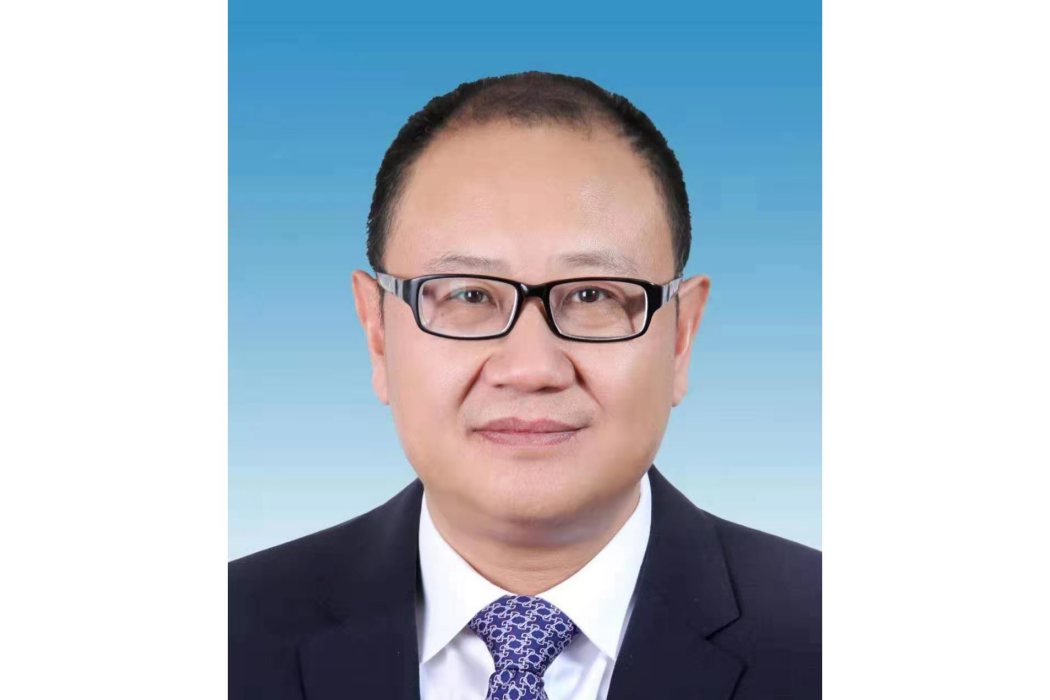 張先(山東廣電傳媒集團總經理、董事、黨委副書記,山東省網路社會組織聯合會會長) 張先(山東廣電傳媒集團總經理、董事、黨委副書記,山東省網路社會組織聯合會會長)