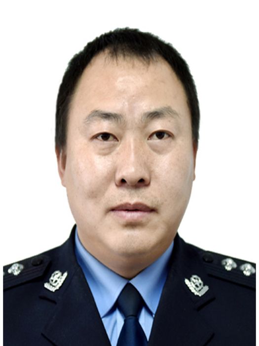 左勇(貴州省畢節市納雍縣公安局黨委委員、副局長)