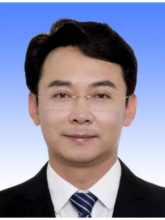 劉鵬輝(新疆生產建設兵團第六師五家渠市黨委常委、副政委、組織部部長、黨校校長) 劉鵬輝(新疆生產建設兵團第六師五家渠市黨委常委、副政委、組織部部長、黨校校長)