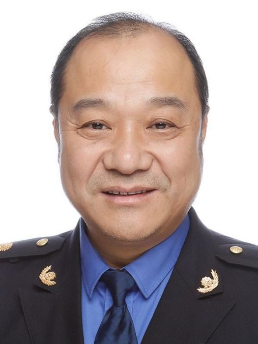 張曉東(北京市昌平區城管執法局黨組成員、副局長)