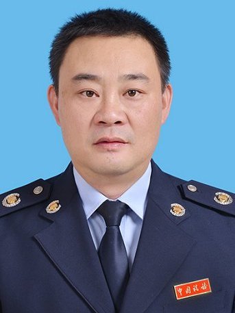 曹斌(國家稅務總局玉溪市稅務局黨委委員、副局長) 曹斌(國家稅務總局玉溪市稅務局黨委委員、副局長)