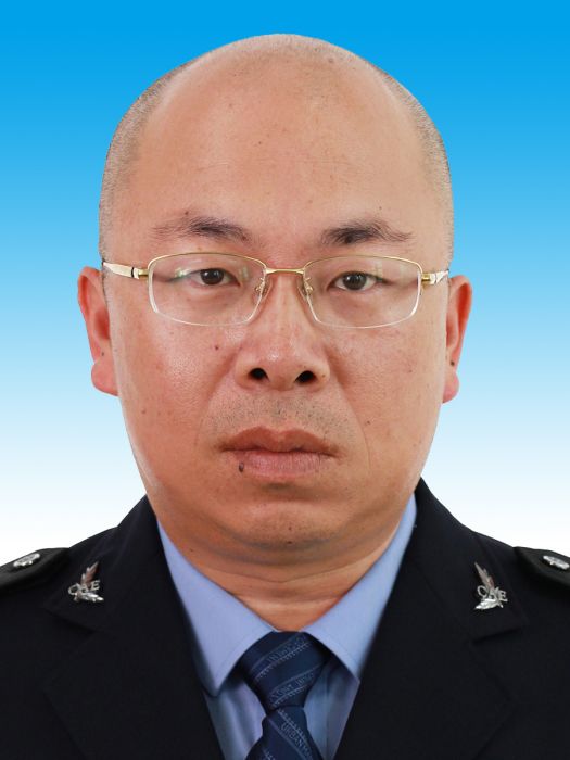 劉鐵軍(山東省煙臺高新技術產業開發區綜合行政執法局黨組成員、副局長) 劉鐵軍(山東省煙臺高新技術產業開發區綜合行政執法局黨組成員、副局長)