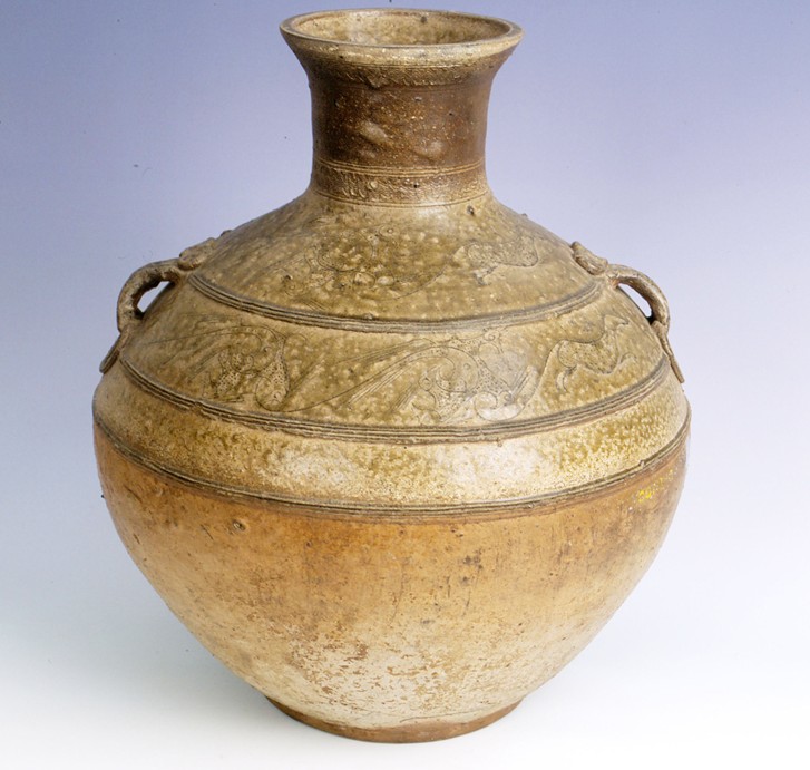 漢代雙系青釉陶壺