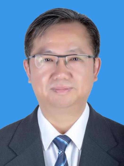 肖揚(武鋼集團有限公司董事、黨委副書記) 肖揚(武鋼集團有限公司董事、黨委副書記)