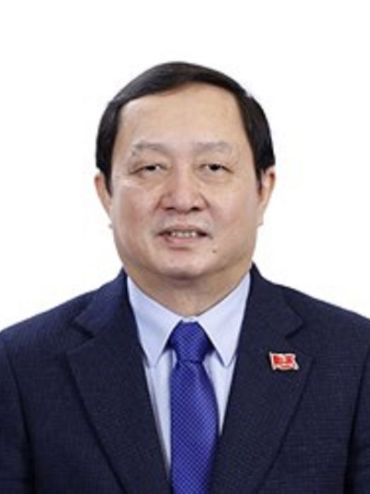 黃成達(越南科學與技術部部長,越南國家科學技術和創新委員會副主席) 黃成達(越南科學與技術部部長,越南國家科學技術和創新委員會副主席)